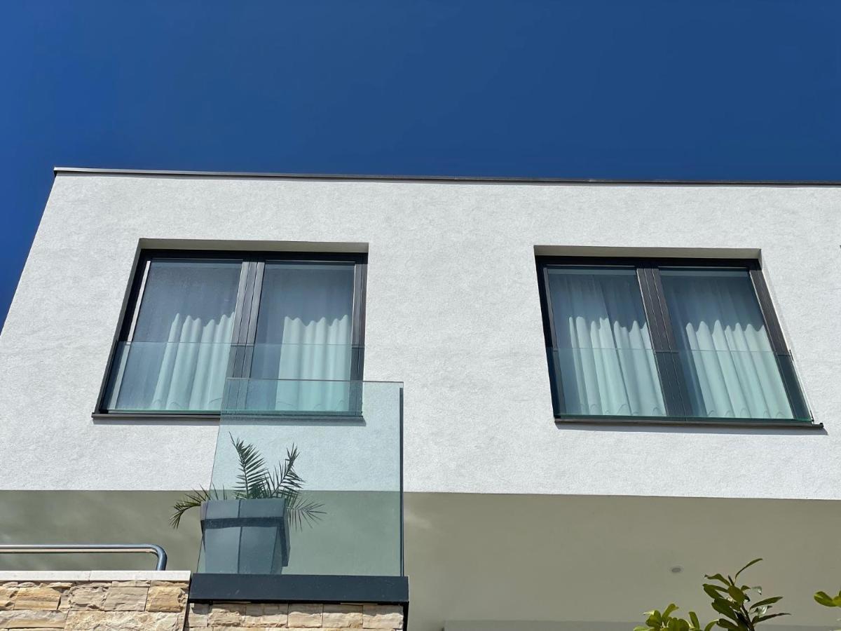 Villa Dispet With Heated Pool, Jacuzzi, Sauna And Cinema Celina Exterior foto